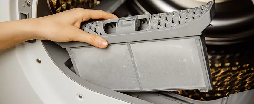 Signs Of A Clogged Dryer Lint Trap in Seaford, New York